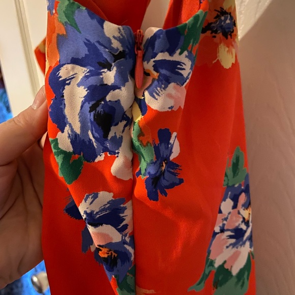 Lulu’s Mini Dress - Picture 2 of 3